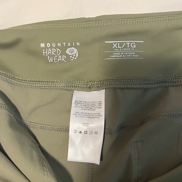 Mountain Hardwear women’s dynama short - Picture 3 of 5